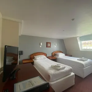 2* Hotel The Beach